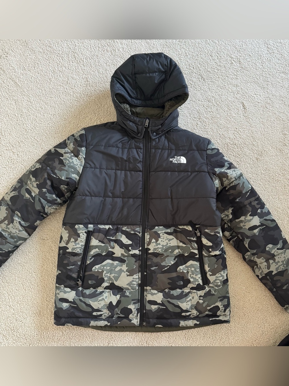 NWOT boys northface mount chimbo jacket XXL reversible